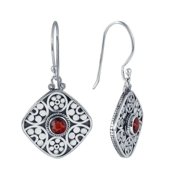 SE-8222-GA Sterling Silver Earring With Garnet Jewelry Bali Designs Inc 